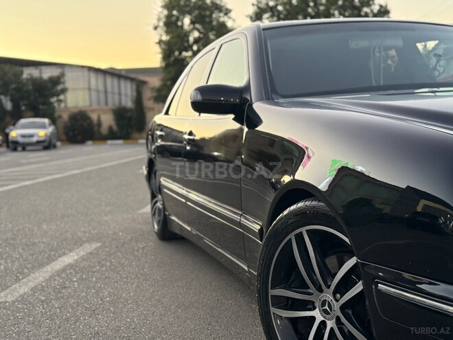 Mercedes E 240-3