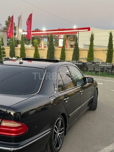 Mercedes E 240-7