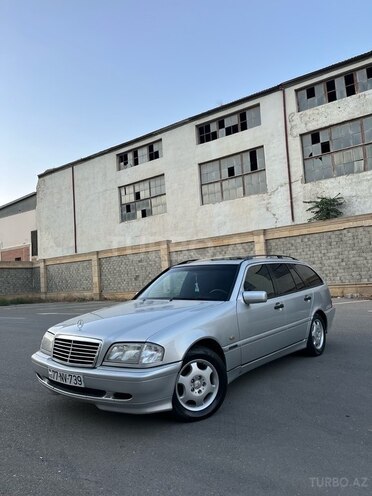 Mercedes C 220-2