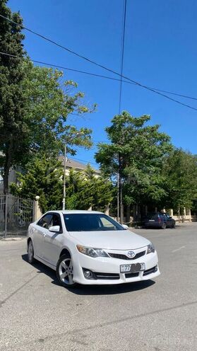 Toyota Camry-4