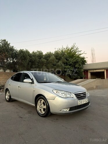 Hyundai Avante-2