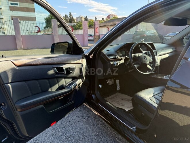 Mercedes E 300-7