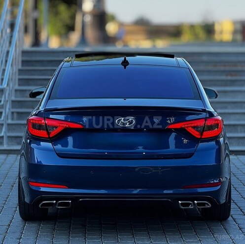 Hyundai Sonata-4
