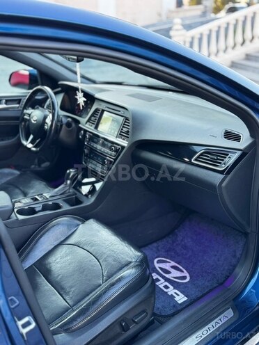 Hyundai Sonata-10