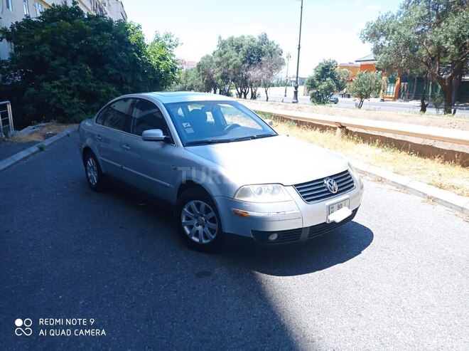 Volkswagen Passat-4