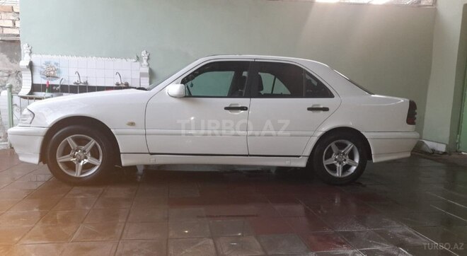 Mercedes C 180-3