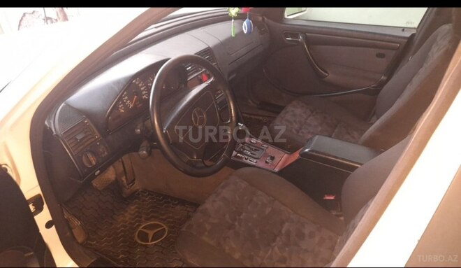 Mercedes C 180-6
