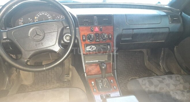 Mercedes C 180-5