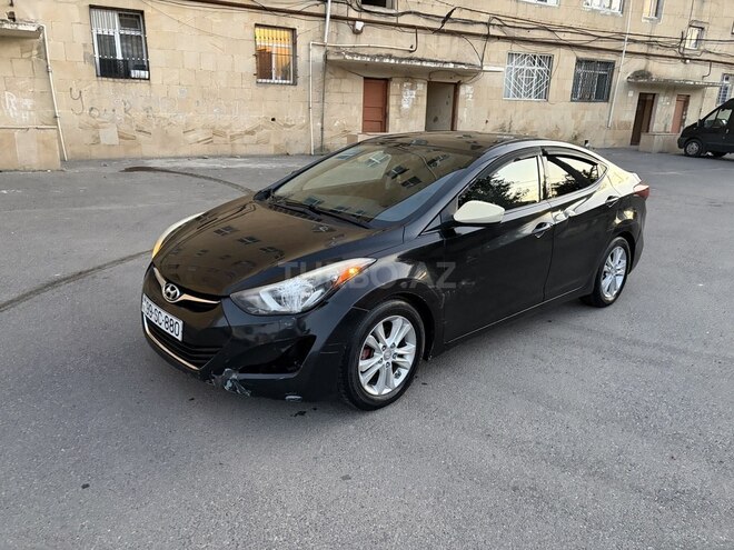 Hyundai Elantra-2