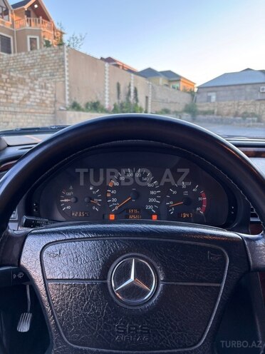 Mercedes C 220-11