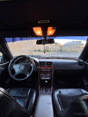Mercedes C 220-9