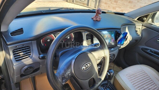 Kia Rio-3