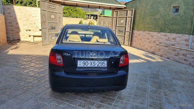 Kia Rio-2