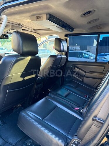 Ford Explorer-8