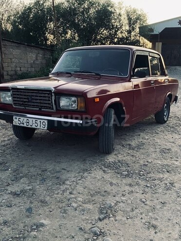 LADA (VAZ) 2107-1