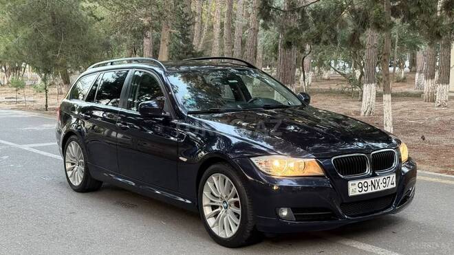BMW 320-3