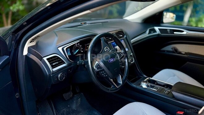 Ford Fusion (North America)-16