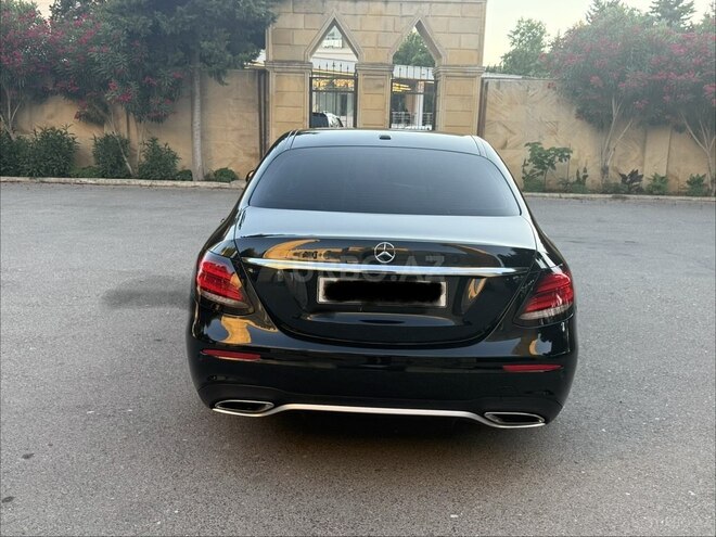 Mercedes E 300-5