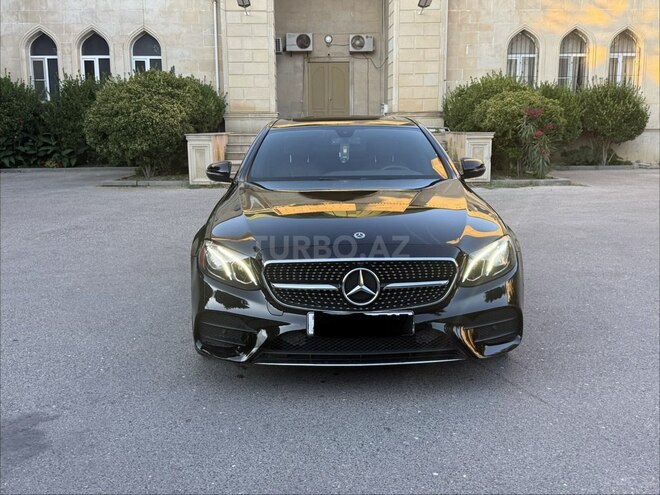Mercedes E 300-1