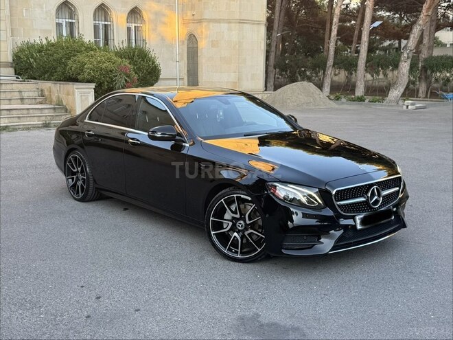 Mercedes E 300-10