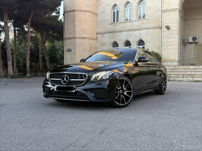 Mercedes E 300-8