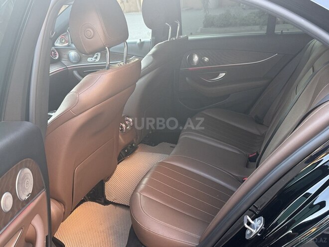 Mercedes E 300-7
