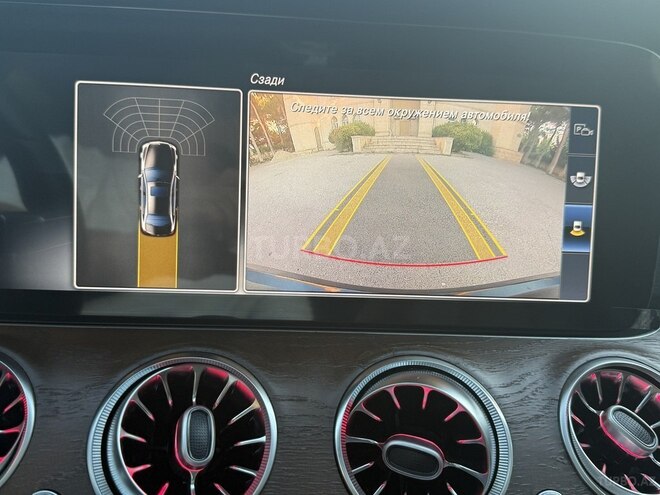 Mercedes E 300-17