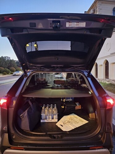 Toyota RAV4-14