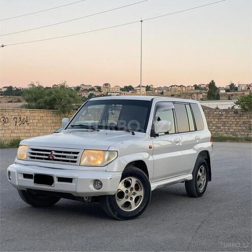 Mitsubishi Pajero io-3