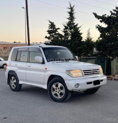 Mitsubishi Pajero io-2