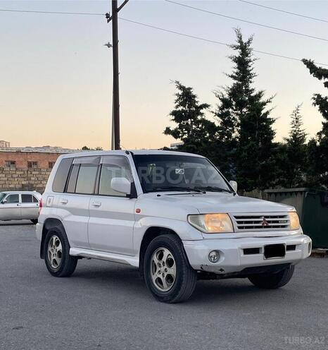 Mitsubishi Pajero io-5