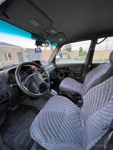 Mitsubishi Pajero io-12