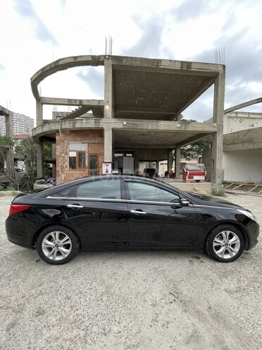 Hyundai Sonata-5