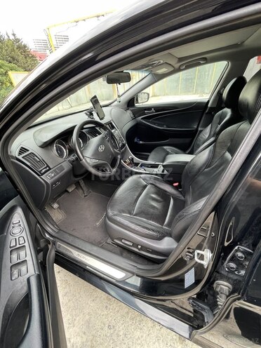Hyundai Sonata-9