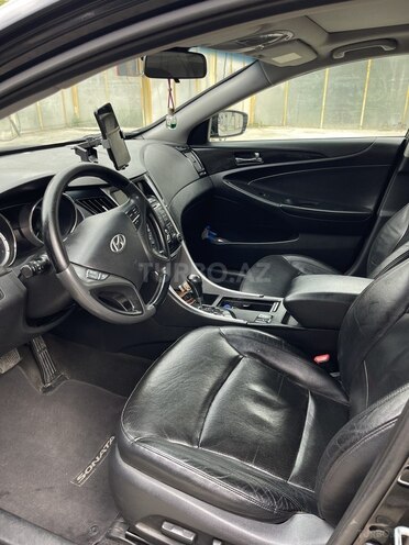 Hyundai Sonata-8