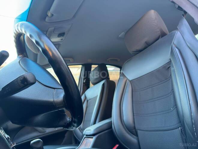 Mercedes E 220-14