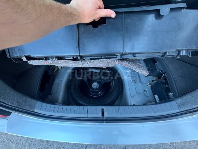 Toyota Prius-6