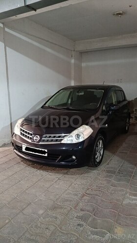 Nissan Tiida-2