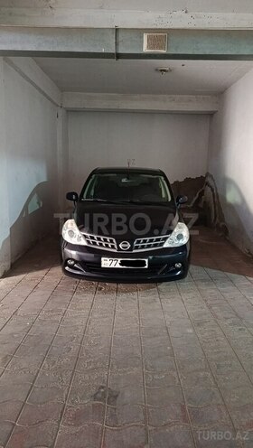 Nissan Tiida-1