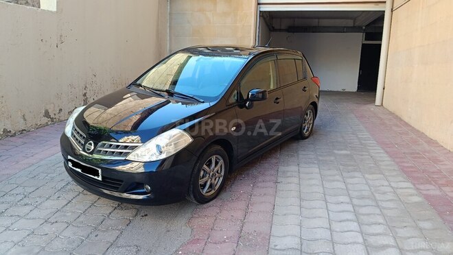 Nissan Tiida-5