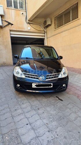 Nissan Tiida-9
