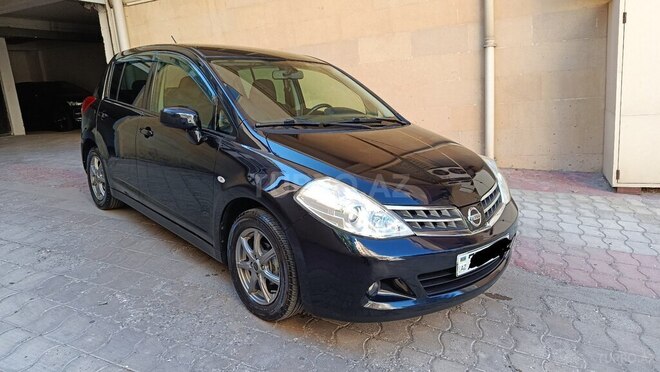 Nissan Tiida-8