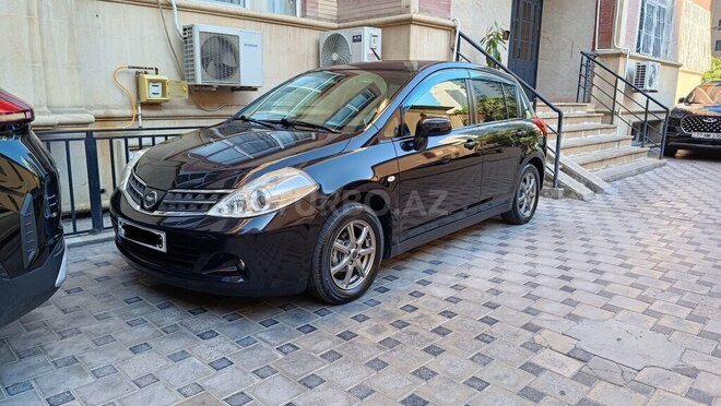 Nissan Tiida-11