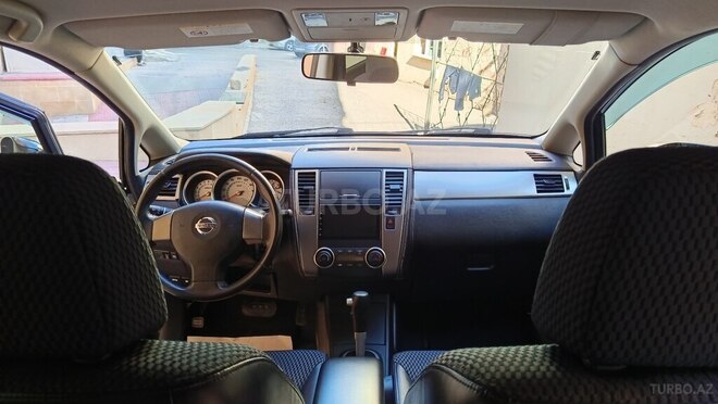 Nissan Tiida-19