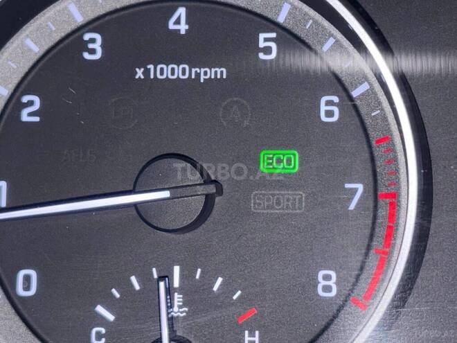 Hyundai Elantra-20