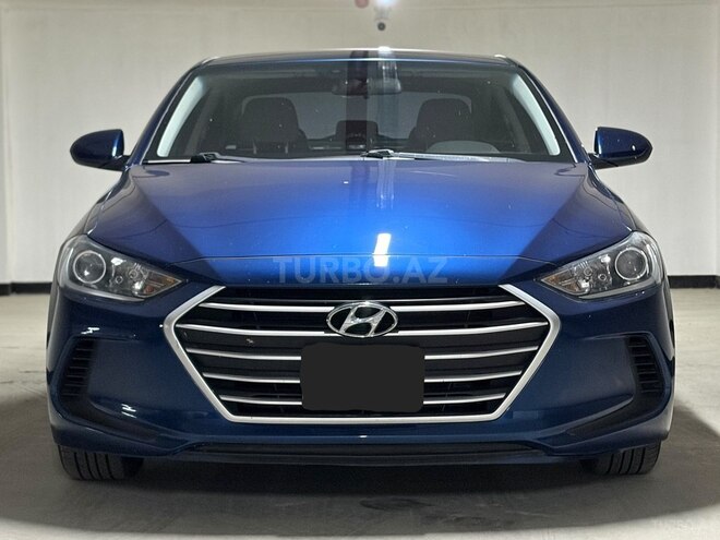 Hyundai Elantra-1