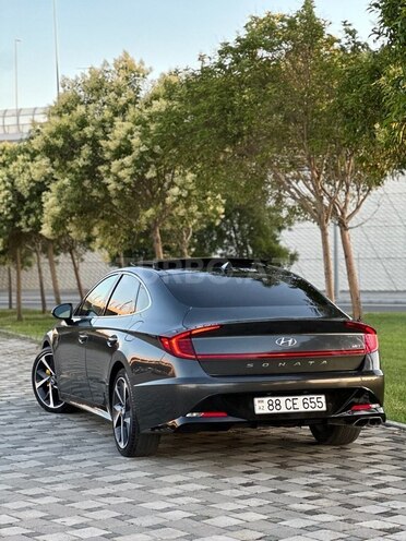 Hyundai Sonata-14