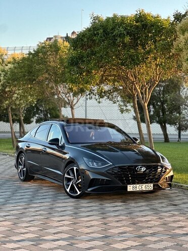 Hyundai Sonata-12