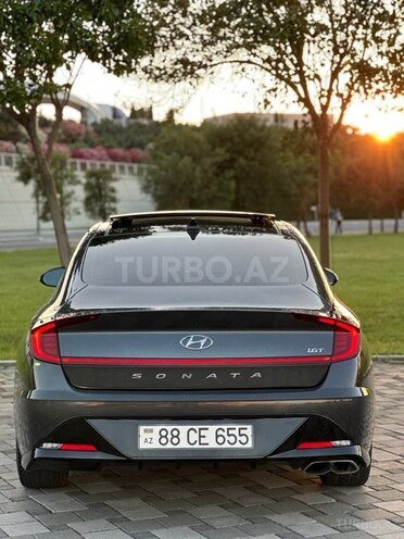 Hyundai Sonata-16