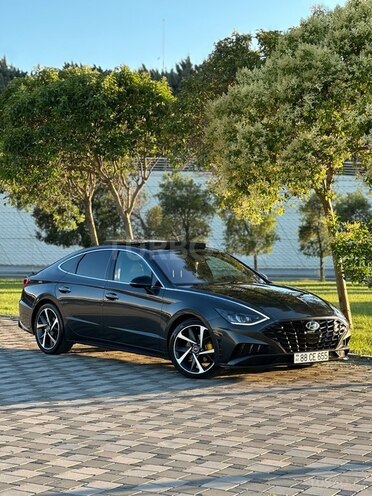 Hyundai Sonata-4